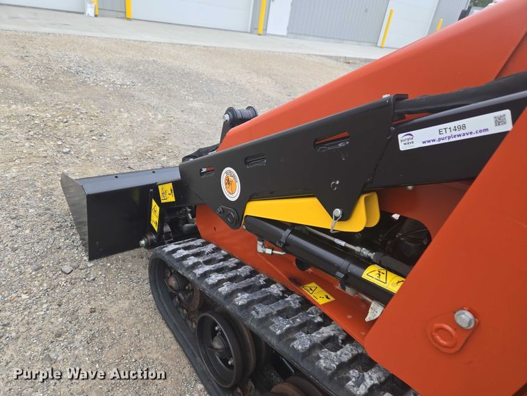 image for item ET1498 2022 Ditch Witch SK600 compact utility loader
