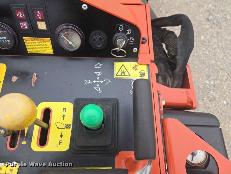 image for item ET1498 2022 Ditch Witch SK600 compact utility loader