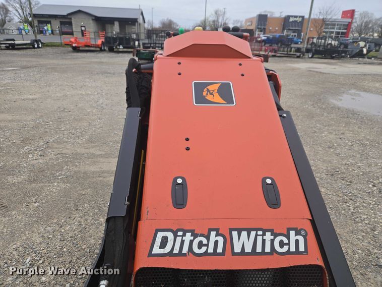 image for item ET1498 2022 Ditch Witch SK600 compact utility loader