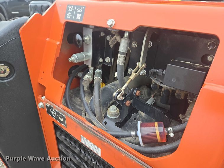 image for item ET1498 2022 Ditch Witch SK600 compact utility loader