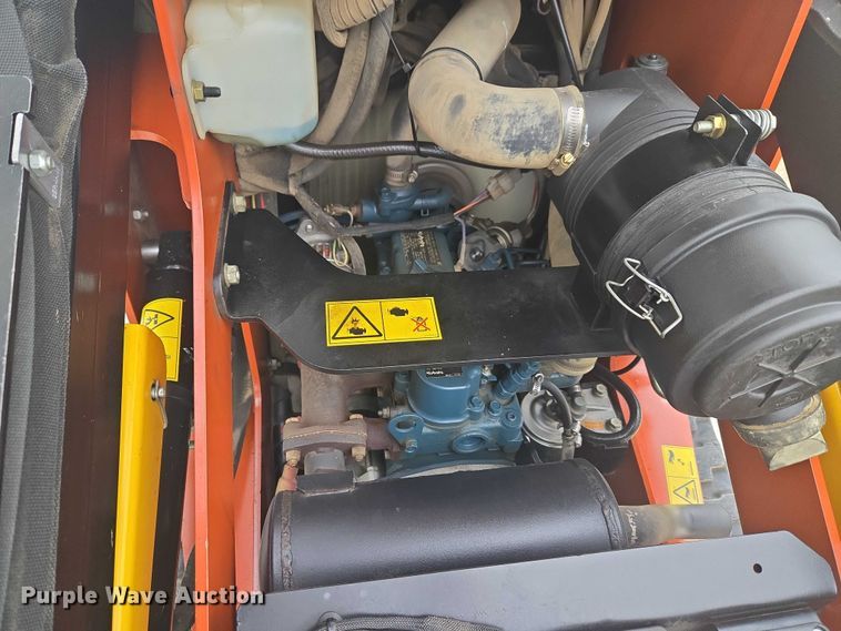 image for item ET1498 2022 Ditch Witch SK600 compact utility loader