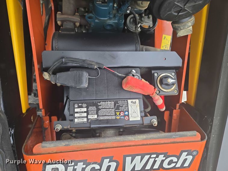 image for item ET1498 2022 Ditch Witch SK600 compact utility loader