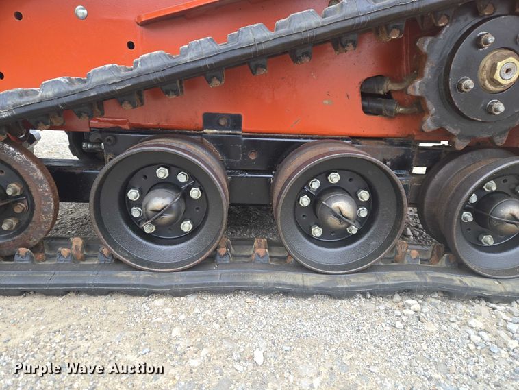 image for item ET1498 2022 Ditch Witch SK600 compact utility loader