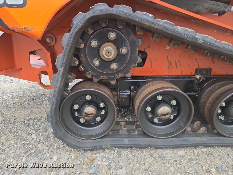 image for item ET1498 2022 Ditch Witch SK600 compact utility loader