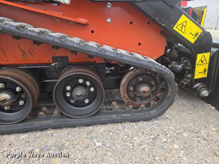 image for item ET1498 2022 Ditch Witch SK600 compact utility loader