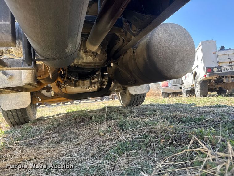 image for item ET1681 2007 Peterbilt 357 ready mix truck