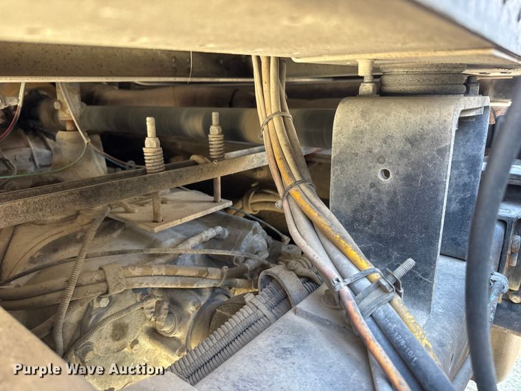 image for item ET1681 2007 Peterbilt 357 ready mix truck