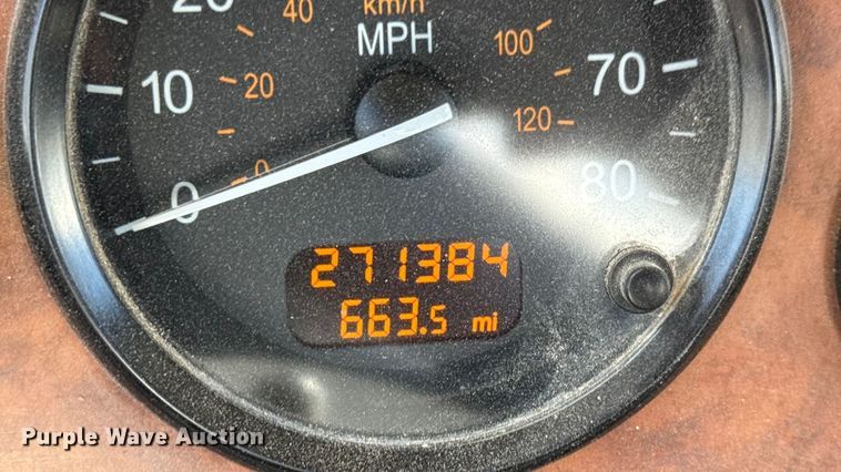 image for item ET1681 2007 Peterbilt 357 ready mix truck