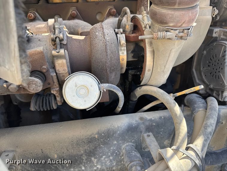 image for item ET1681 2007 Peterbilt 357 ready mix truck