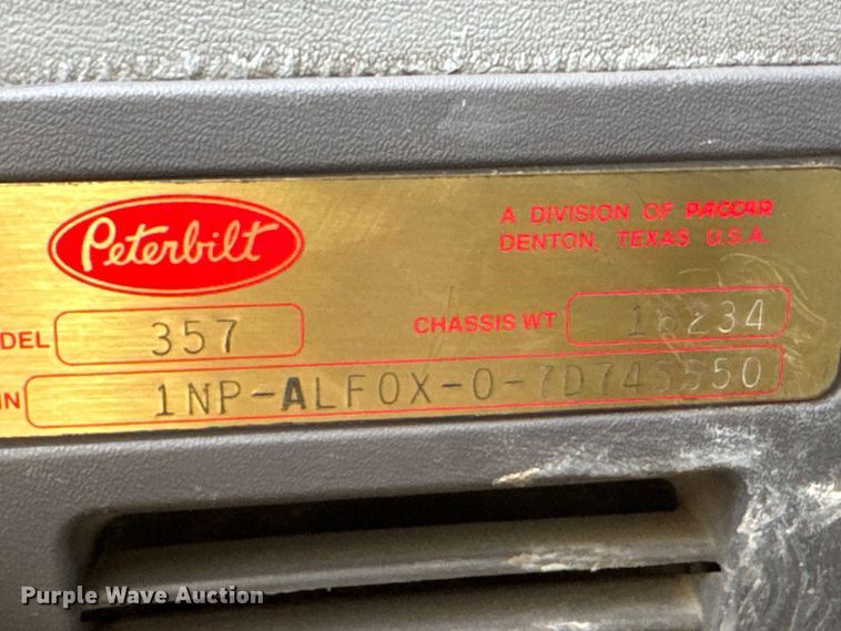 image for item ET1681 2007 Peterbilt 357 ready mix truck