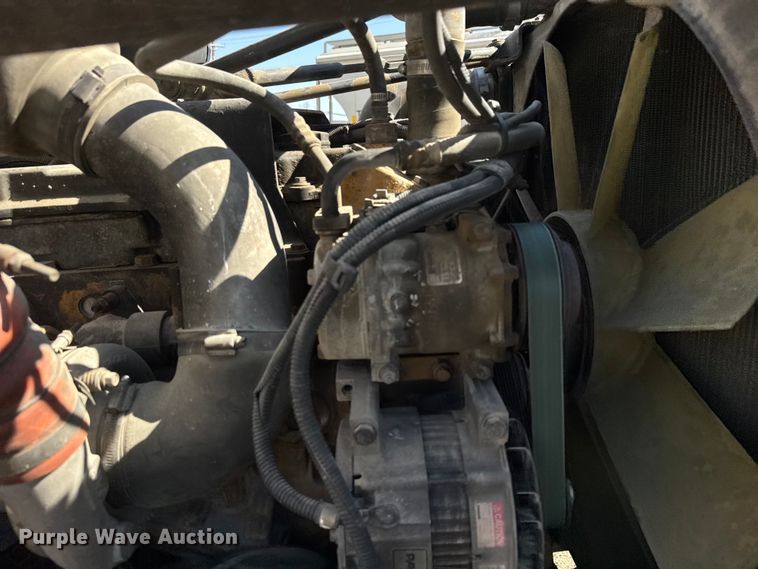 image for item ET1682 2007 Peterbilt 357 ready mix truck