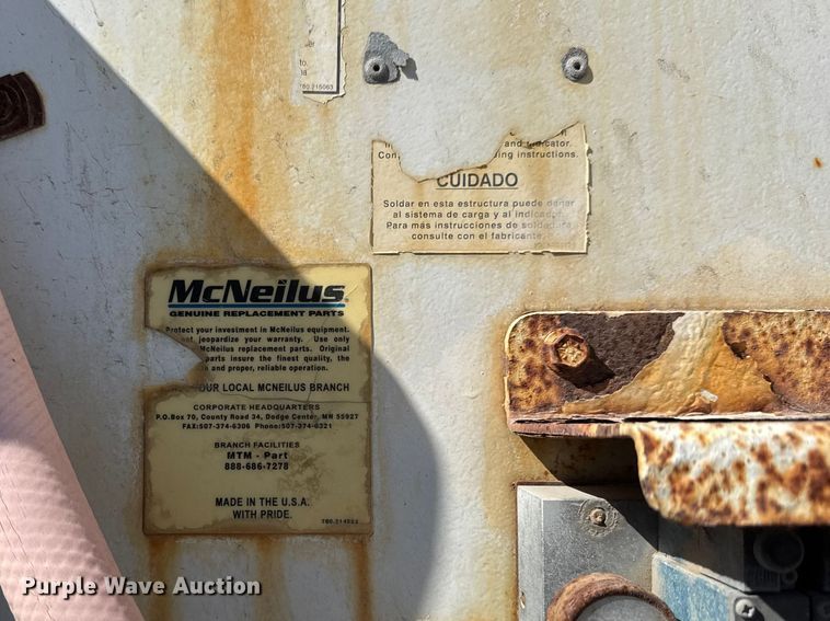 image for item ET1683 2007 Kenworth W900 ready mix truck