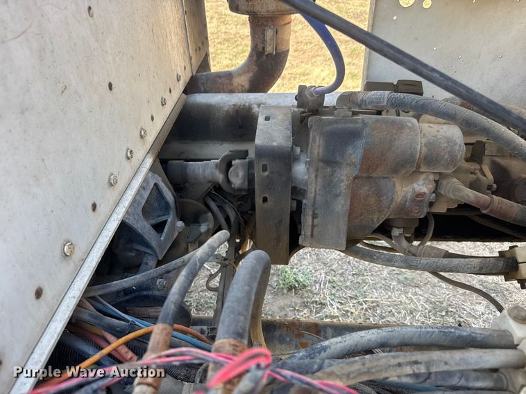 image for item ET1683 2007 Kenworth W900 ready mix truck