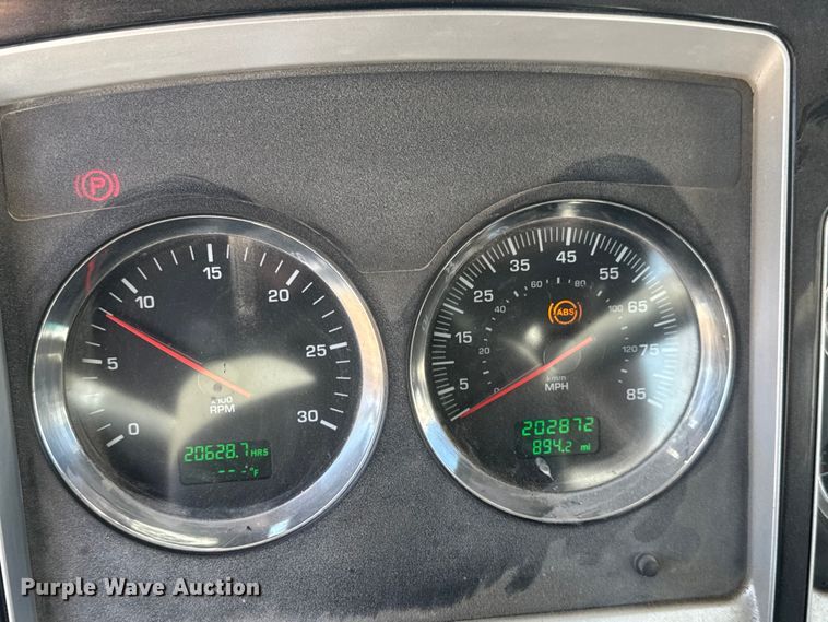 image for item ET1683 2007 Kenworth W900 ready mix truck