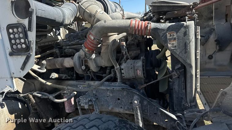 image for item ET1683 2007 Kenworth W900 ready mix truck