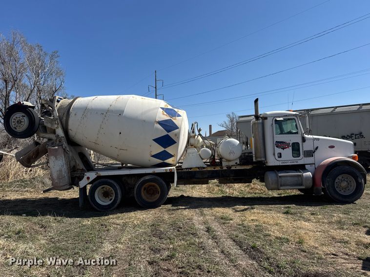 image for item ET1684 2007 Peterbilt 357 ready mix truck