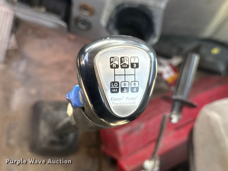 image for item ET1684 2007 Peterbilt 357 ready mix truck