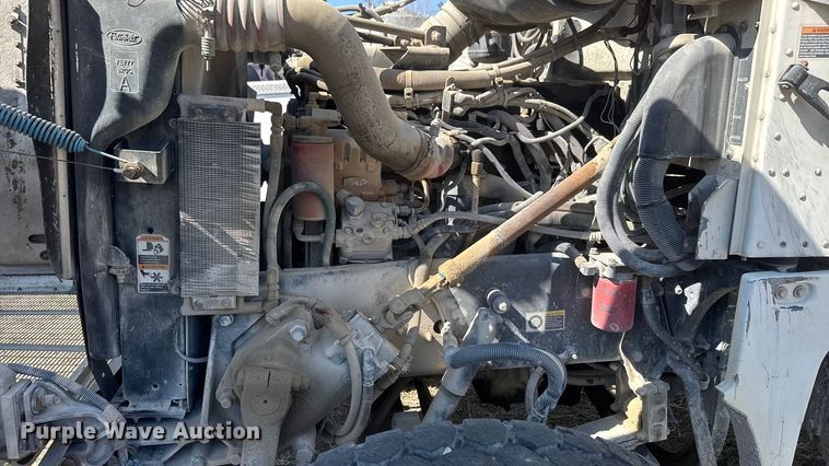 image for item ET1684 2007 Peterbilt 357 ready mix truck