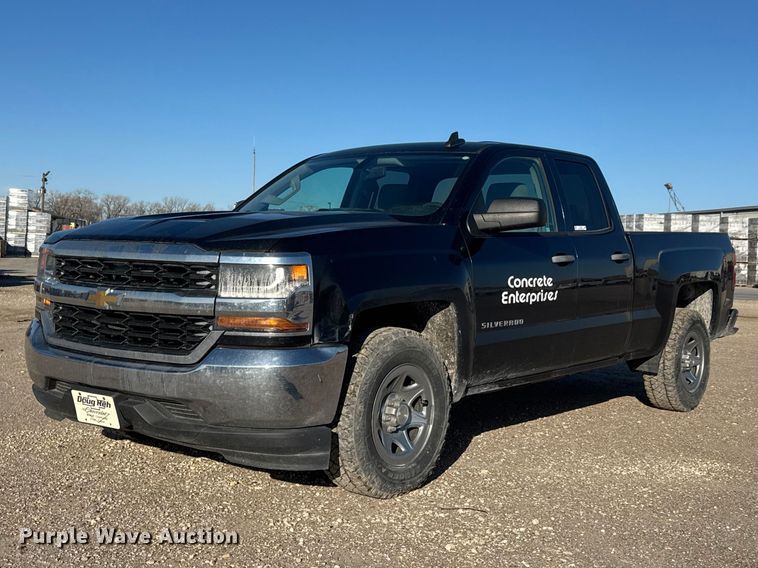image for item ET1699 2016 Chevrolet Silverado 1500 Ext. Cab pickup truck