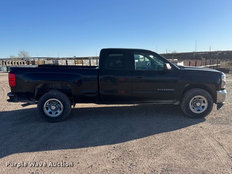image for item ET1699 2016 Chevrolet Silverado 1500 Ext. Cab pickup truck