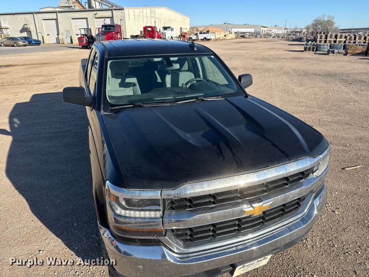 image for item ET1699 2016 Chevrolet Silverado 1500 Ext. Cab pickup truck