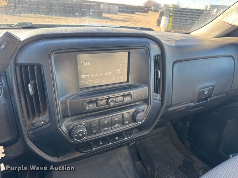 image for item ET1699 2016 Chevrolet Silverado 1500 Ext. Cab pickup truck