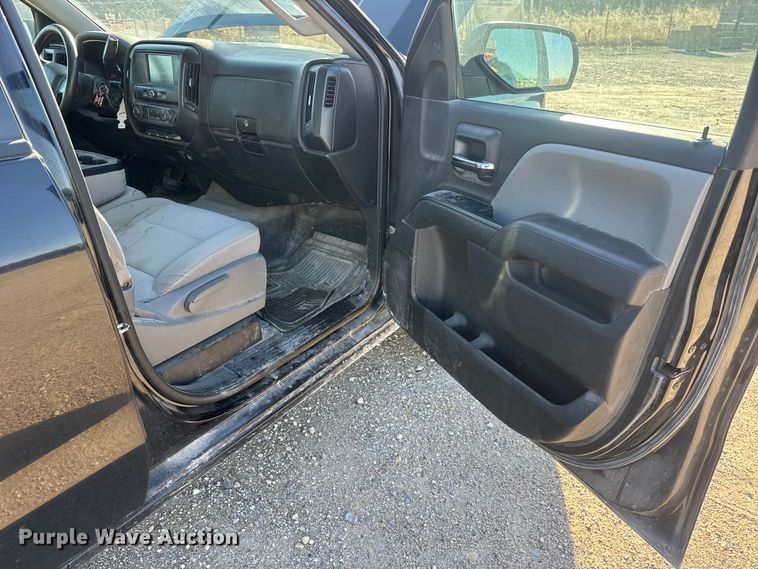 image for item ET1699 2016 Chevrolet Silverado 1500 Ext. Cab pickup truck