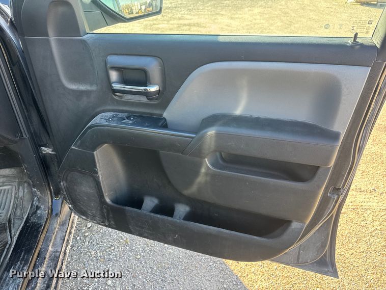 image for item ET1699 2016 Chevrolet Silverado 1500 Ext. Cab pickup truck