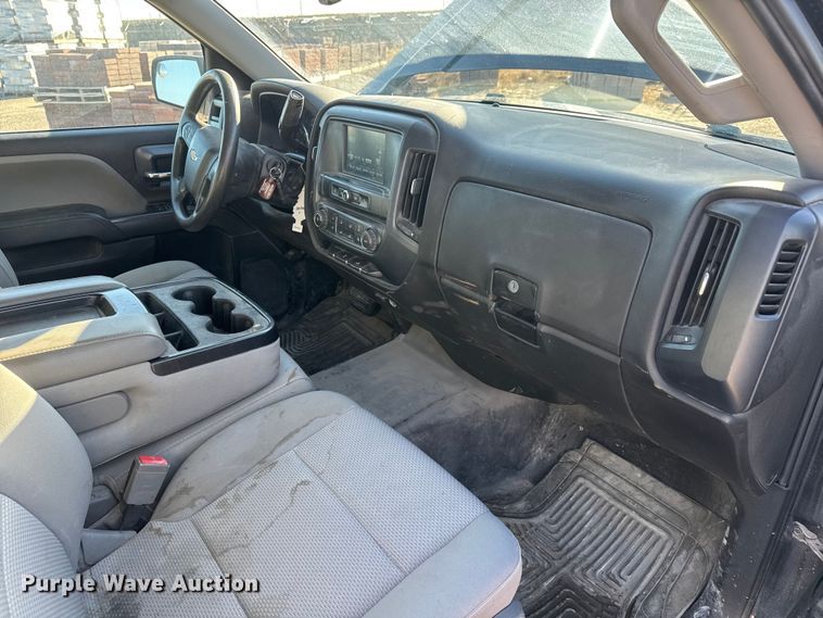 image for item ET1699 2016 Chevrolet Silverado 1500 Ext. Cab pickup truck