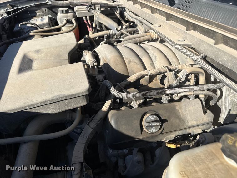 image for item ET1699 2016 Chevrolet Silverado 1500 Ext. Cab pickup truck