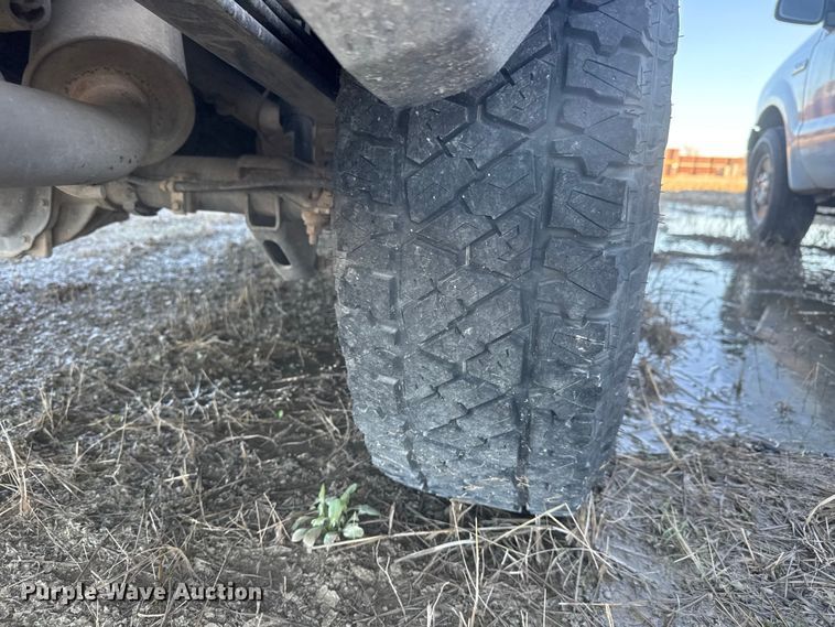 image for item ET1699 2016 Chevrolet Silverado 1500 Ext. Cab pickup truck