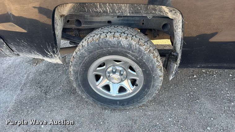 image for item ET1699 2016 Chevrolet Silverado 1500 Ext. Cab pickup truck