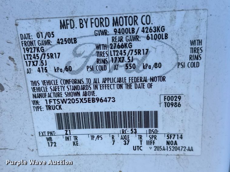 image for item ET1700 2005 Ford F250 Super Duty Crew Cab pickup truck