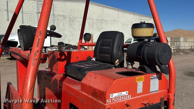 image for item ET1702 2009 Chrisman RT5500 forklift