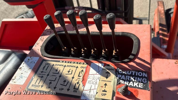 image for item ET1702 2009 Chrisman RT5500 forklift