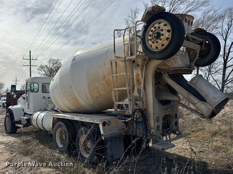 image for item ET1706 2006 Kenworth W900B ready mix truck