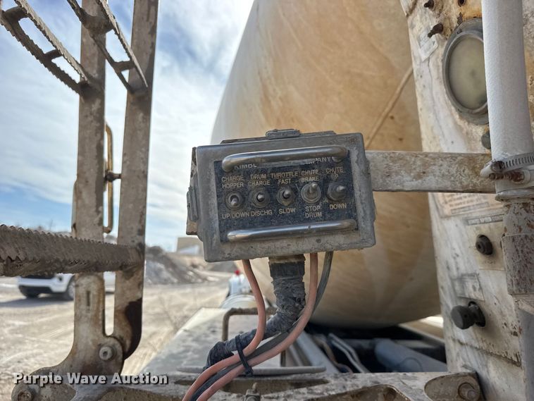 image for item ET1706 2006 Kenworth W900B ready mix truck