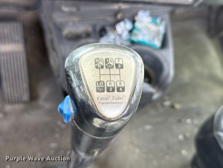 image for item ET1706 2006 Kenworth W900B ready mix truck