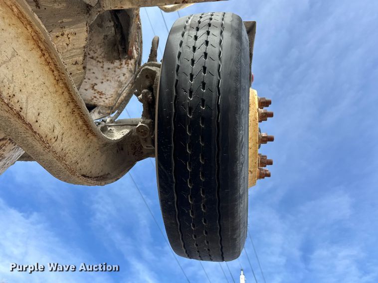 image for item ET1706 2006 Kenworth W900B ready mix truck