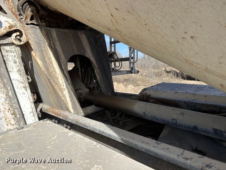 image for item ET1707 2006 Kenworth W900B ready mix truck