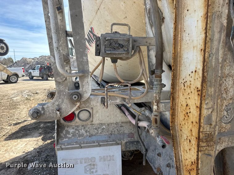 image for item ET1707 2006 Kenworth W900B ready mix truck