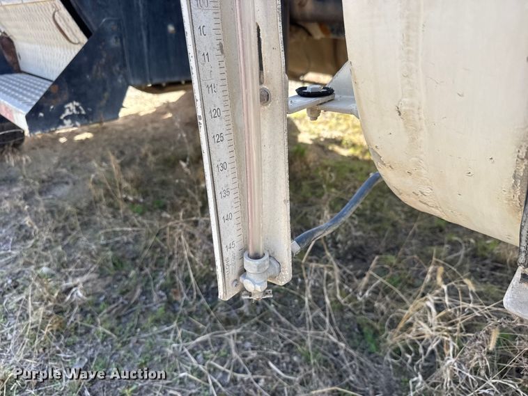 image for item ET1707 2006 Kenworth W900B ready mix truck