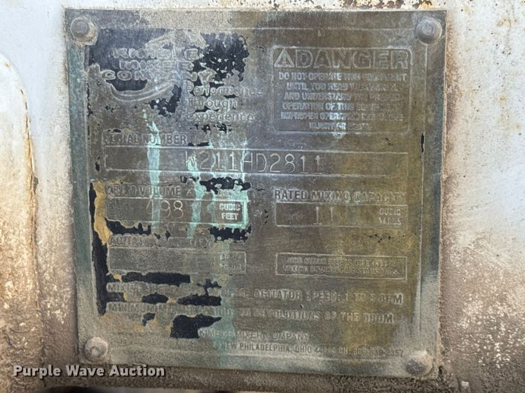 image for item ET1707 2006 Kenworth W900B ready mix truck