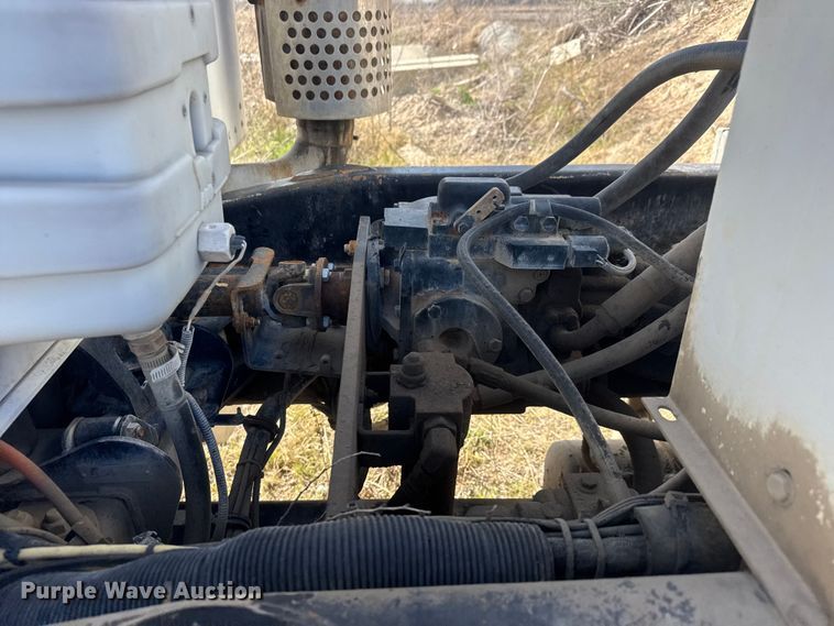 image for item ET1707 2006 Kenworth W900B ready mix truck