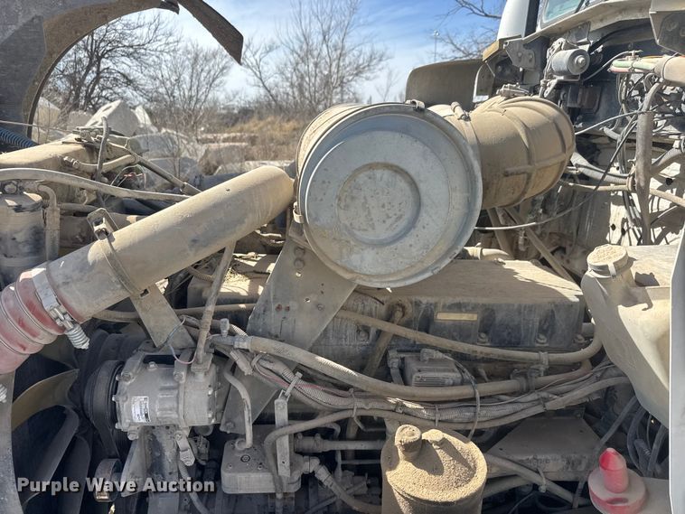 image for item ET1707 2006 Kenworth W900B ready mix truck