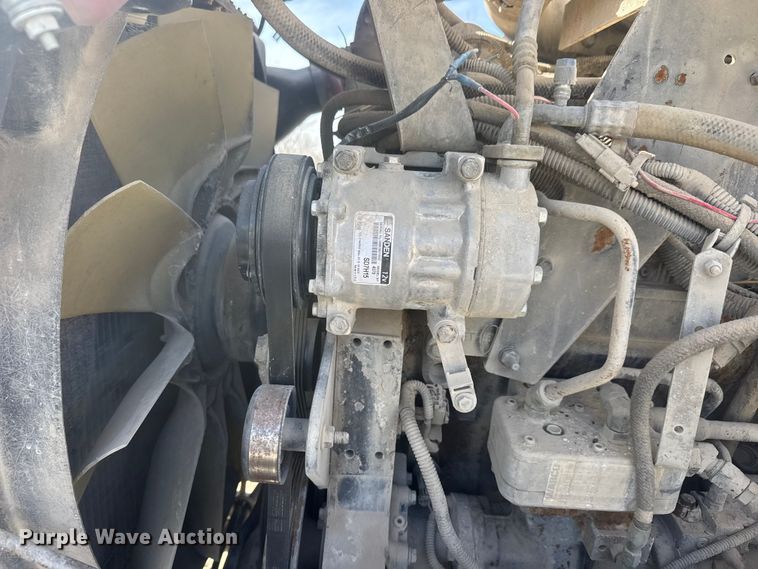 image for item ET1707 2006 Kenworth W900B ready mix truck