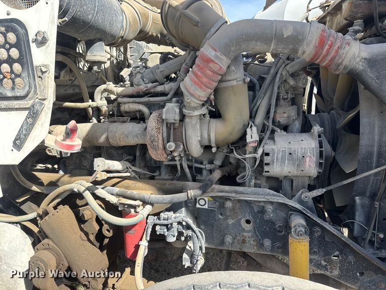 image for item ET1707 2006 Kenworth W900B ready mix truck