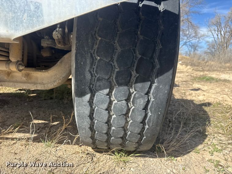 image for item ET1707 2006 Kenworth W900B ready mix truck