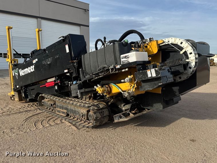 image for item ET1717 2021 Vermeer D24x40 III Navigator directional boring unit