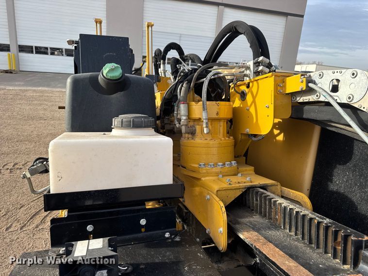 image for item ET1717 2021 Vermeer D24x40 III Navigator directional boring unit